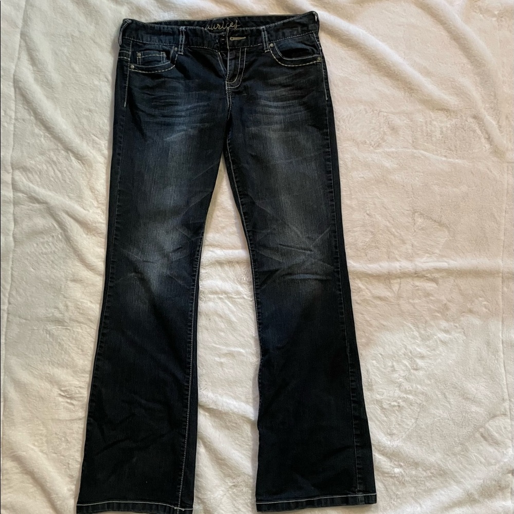 Maurices jeans size 9/10 good condition